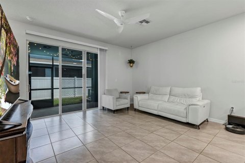 Touwnhouse à vendre à Bradenton, Floride: 3 chambres, 155.43 m2 № 2142915 - photo 10