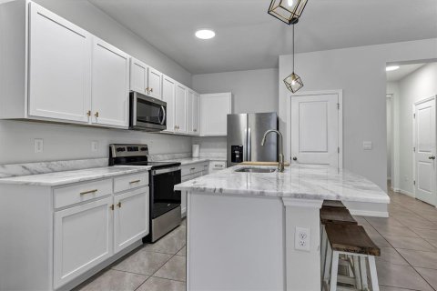 Touwnhouse à vendre à Bradenton, Floride: 3 chambres, 155.43 m2 № 2142915 - photo 6
