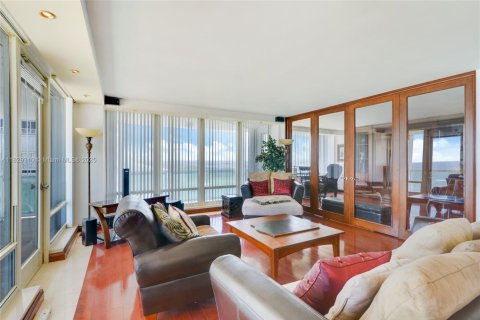 Condominio en venta en Fort Lauderdale, Florida, 2 dormitorios, 177.63 m2 № 1842405 - foto 9
