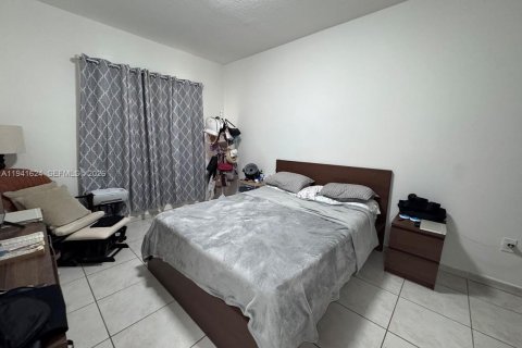 Apartment in Doral, Florida 2 bedrooms, 80.82 sq.m. № 2000273 - photo 10