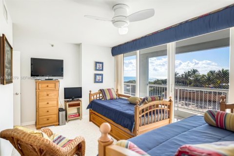 Condominio en alquiler en Surfside, Florida, 3 dormitorios, 173.08 m2 № 2007275 - foto 21