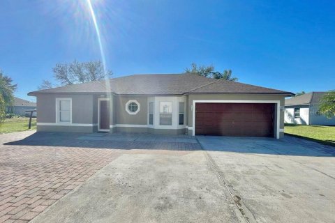 Casa en Kissimmee, Florida 4 dormitorios, 142.7 m2 № 2137398