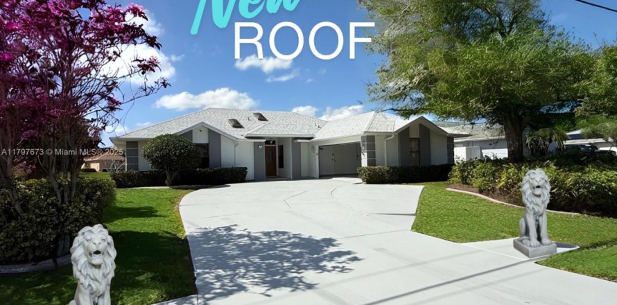 Casa en Port St. Lucie, Florida 3 dormitorios, 177.26 m2 № 1862430