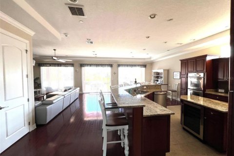 House in Apollo Beach, Florida 4 bedrooms, 315.4 sq.m. № 1734543 - photo 14