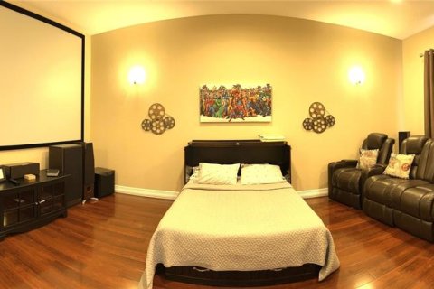 House in Apollo Beach, Florida 4 bedrooms, 315.4 sq.m. № 1734543 - photo 7