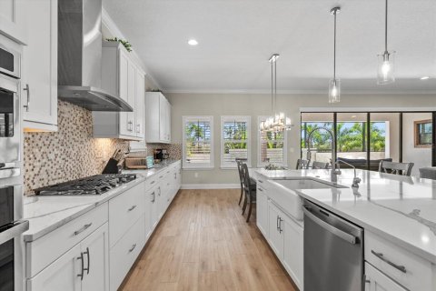 House in Parrish, Florida 5 bedrooms, 391.12 sq.m. № 1844599 - photo 15