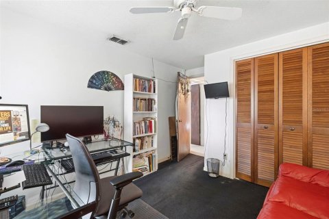 Casa en venta en Tampa, Florida, 4 dormitorios, 174.56 m2 № 2197862 - foto 26