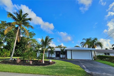 House in Fort Lauderdale, Florida 4 bedrooms, 139.54 sq.m. № 1870012 - photo 1