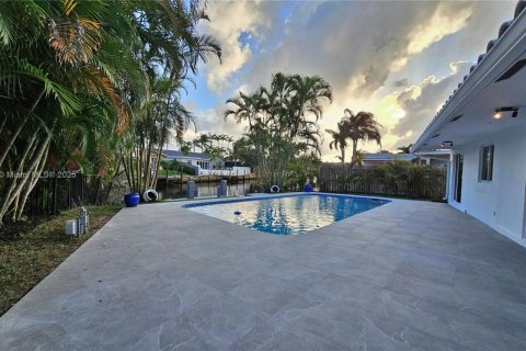 House in Fort Lauderdale, Florida 4 bedrooms, 139.54 sq.m. № 1870012 - photo 24