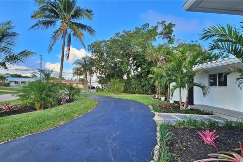 House in Fort Lauderdale, Florida 4 bedrooms, 139.54 sq.m. № 1870012 - photo 22