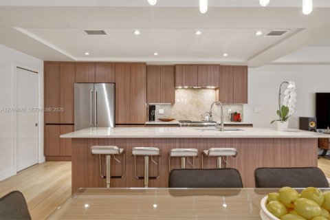 Touwnhouse à vendre à Miami, Floride: 3 chambres, 218.32 m2 № 2340864 - photo 6
