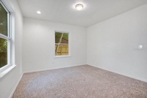 House in Sanford, Florida 4 bedrooms, 130.06 sq.m. № 1815017 - photo 12
