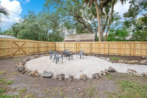 House in Sanford, Florida 4 bedrooms, 130.06 sq.m. № 1815017 - photo 24