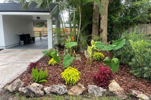 House in Sanford, Florida 4 bedrooms, 130.06 sq.m. № 1815017 - photo 27