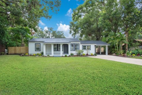 House in Sanford, Florida 4 bedrooms, 130.06 sq.m. № 1815017 - photo 1