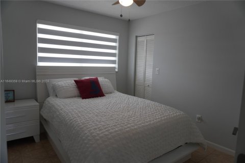 Снять в аренду виллу или дом в Исламорада, Вилладж оф Айлендс, Флорида 4 спальни, 136.57м2, № 1957707 - фото 24