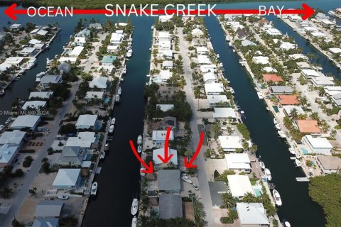 Снять в аренду виллу или дом в Исламорада, Вилладж оф Айлендс, Флорида 4 спальни, 136.57м2, № 1957707 - фото 3