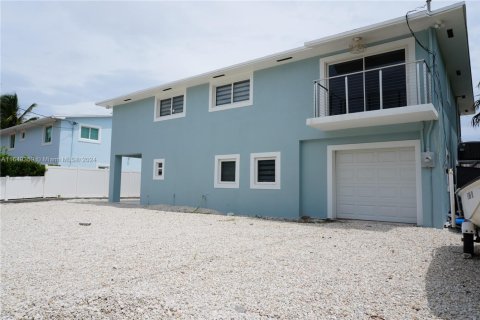 Снять в аренду виллу или дом в Исламорада, Вилладж оф Айлендс, Флорида 4 спальни, 136.57м2, № 1957707 - фото 7