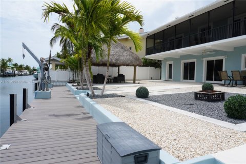 Снять в аренду виллу или дом в Исламорада, Вилладж оф Айлендс, Флорида 4 спальни, 136.57м2, № 1957707 - фото 13