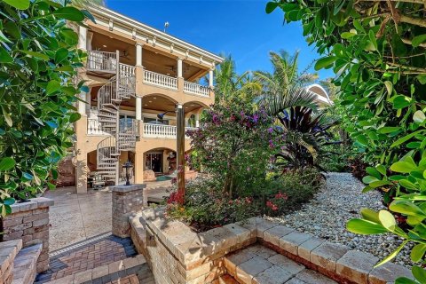 Villa ou maison à vendre à Anna Maria, Floride: 4 chambres, 439.24 m2 № 2132849 - photo 7
