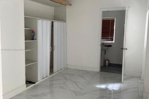 Villa ou maison à vendre à Miami, Floride: 3 chambres, 119.94 m2 № 1878398 - photo 16