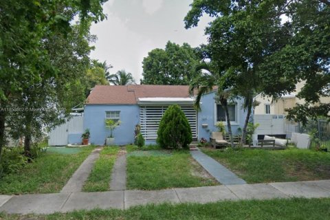 Villa ou maison à vendre à Miami, Floride: 3 chambres, 119.94 m2 № 1878398 - photo 1