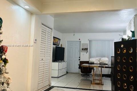 Villa ou maison à vendre à Miami, Floride: 3 chambres, 119.94 m2 № 1878398 - photo 4