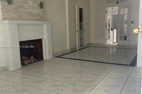 Villa ou maison à vendre à Miami, Floride: 3 chambres, 119.94 m2 № 1878398 - photo 5