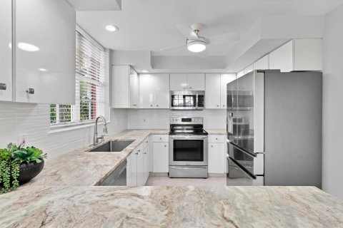 Copropriété à vendre à Vero Beach, Floride: 3 chambres, 146.88 m2 № 2245565 - photo 9