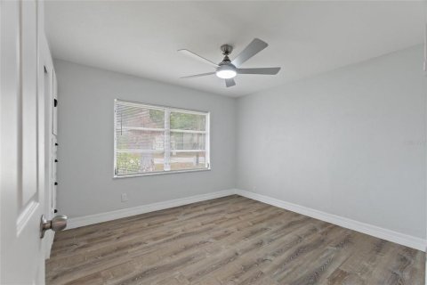 House in Winter Haven, Florida 3 bedrooms, 116.22 sq.m. № 1614283 - photo 18