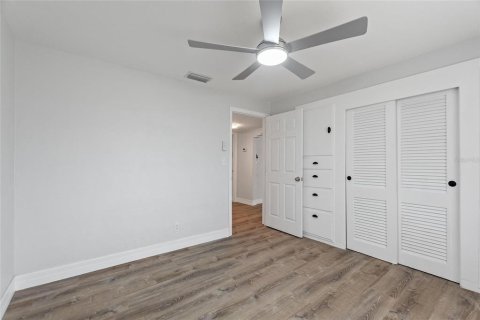 House in Winter Haven, Florida 3 bedrooms, 116.22 sq.m. № 1614283 - photo 19