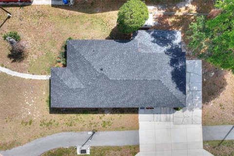 House in Winter Haven, Florida 3 bedrooms, 116.22 sq.m. № 1614283 - photo 7