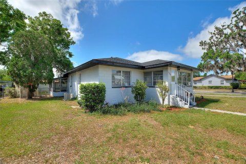 House in Winter Haven, Florida 3 bedrooms, 116.22 sq.m. № 1614283 - photo 2