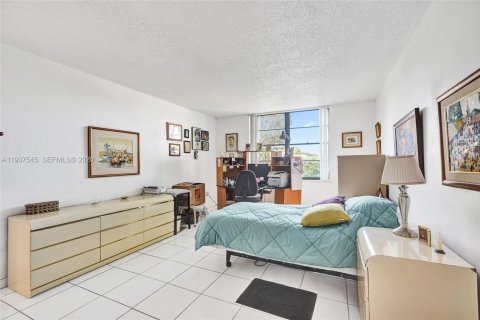 Купить кондоминиум в Майами, Флорида 2 спальни, 115.38м2, № 1995453 - фото 12