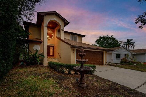 Casa en venta en Tampa, Florida, 4 dormitorios, 295.06 m2 № 1536843 - foto 11