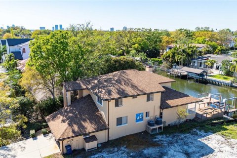 Casa en venta en Tampa, Florida, 4 dormitorios, 295.06 m2 № 1536843 - foto 16