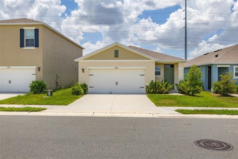 House in Kissimmee, Florida 4 bedrooms, 150.32 sq.m. № 2150706