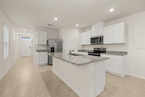 House in Kissimmee, Florida 4 bedrooms, 150.32 sq.m. № 2150706 - photo 9