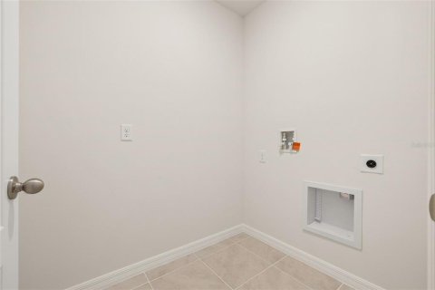 House in Kissimmee, Florida 4 bedrooms, 150.32 sq.m. № 2150706 - photo 5
