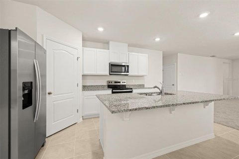 House in Kissimmee, Florida 4 bedrooms, 150.32 sq.m. № 2150706 - photo 11
