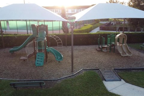 Townhouse in Orlando, Florida 2 bedrooms, 158.68 sq.m. № 2201941 - photo 22