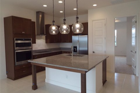 Townhouse in Orlando, Florida 2 bedrooms, 158.68 sq.m. № 2201941 - photo 3