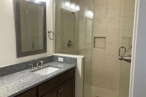 Townhouse in Orlando, Florida 2 bedrooms, 158.68 sq.m. № 2201941 - photo 9