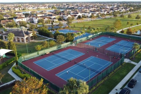 Townhouse in Orlando, Florida 2 bedrooms, 158.68 sq.m. № 2201941 - photo 27