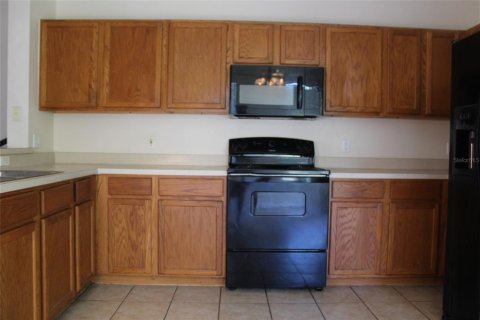 Condo in Largo, Florida, 3 bedrooms  № 1866829 - photo 23