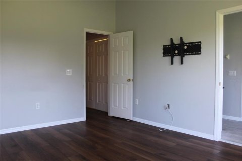 Condo in Largo, Florida, 3 bedrooms  № 1866829 - photo 14