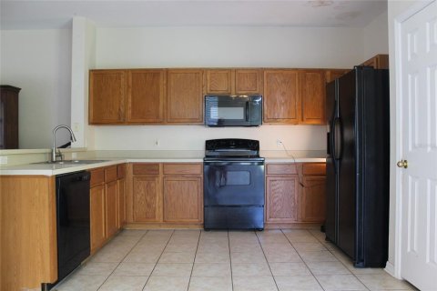 Condo in Largo, Florida, 3 bedrooms  № 1866829 - photo 17