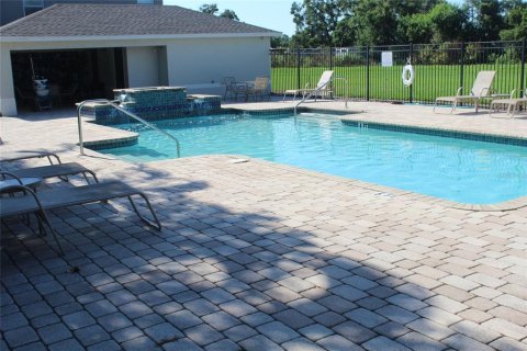 Condo in Largo, Florida, 3 bedrooms  № 1866829 - photo 9