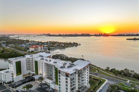 Townhouse in Clearwater, Florida 3 bedrooms, 266.91 sq.m. № 2097934 - photo 21