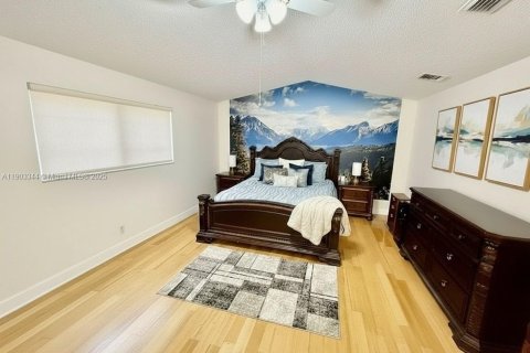 Casa en venta en Pembroke Pines, Florida, 4 dormitorios, 174.1 m2 № 1964896 - foto 10